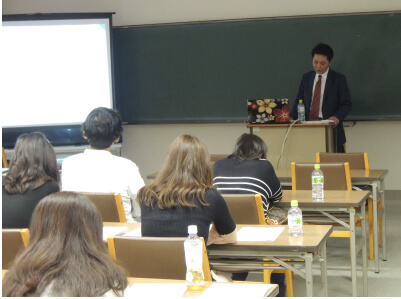 講演テーマ:市民と留学生のための入国管理行政実務の実際