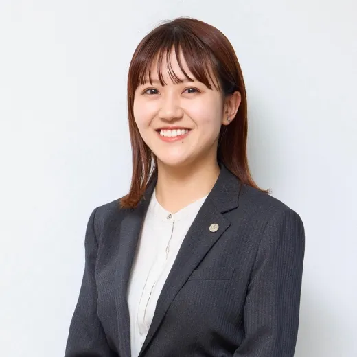 中石 侑里
