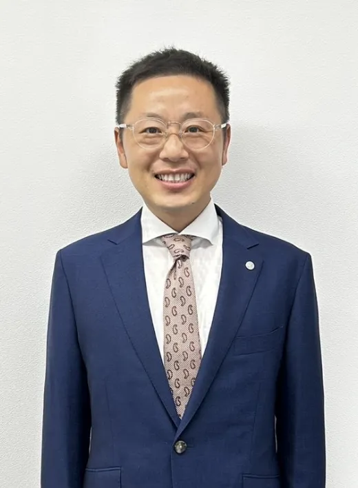馮　著馳