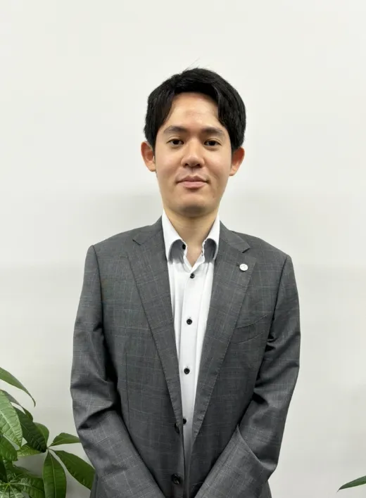 青木　英伍