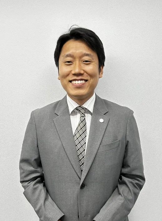 呉　雄飛